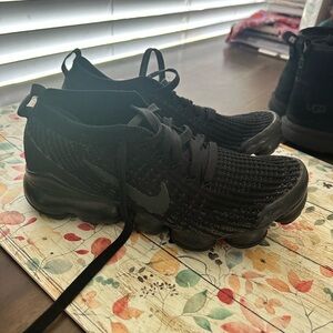 Nike flyknit air max size 7